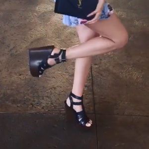 Chinese laundry strappy black Platform shoes
